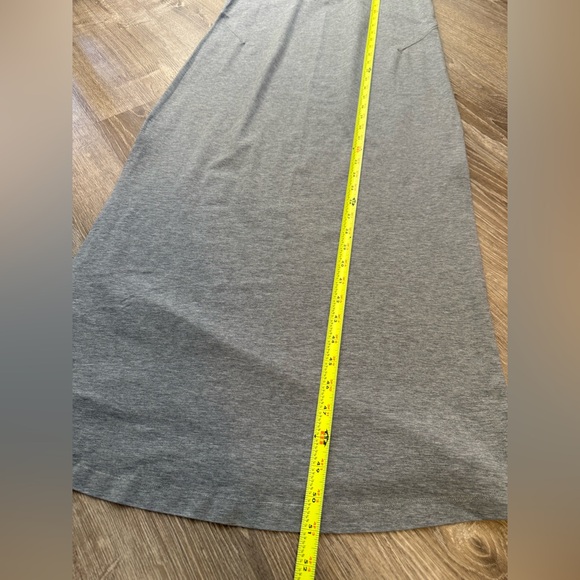 Lululemon La Relaxed Short Sleeve Maxi Dress in Grey - Picture 9 of 10